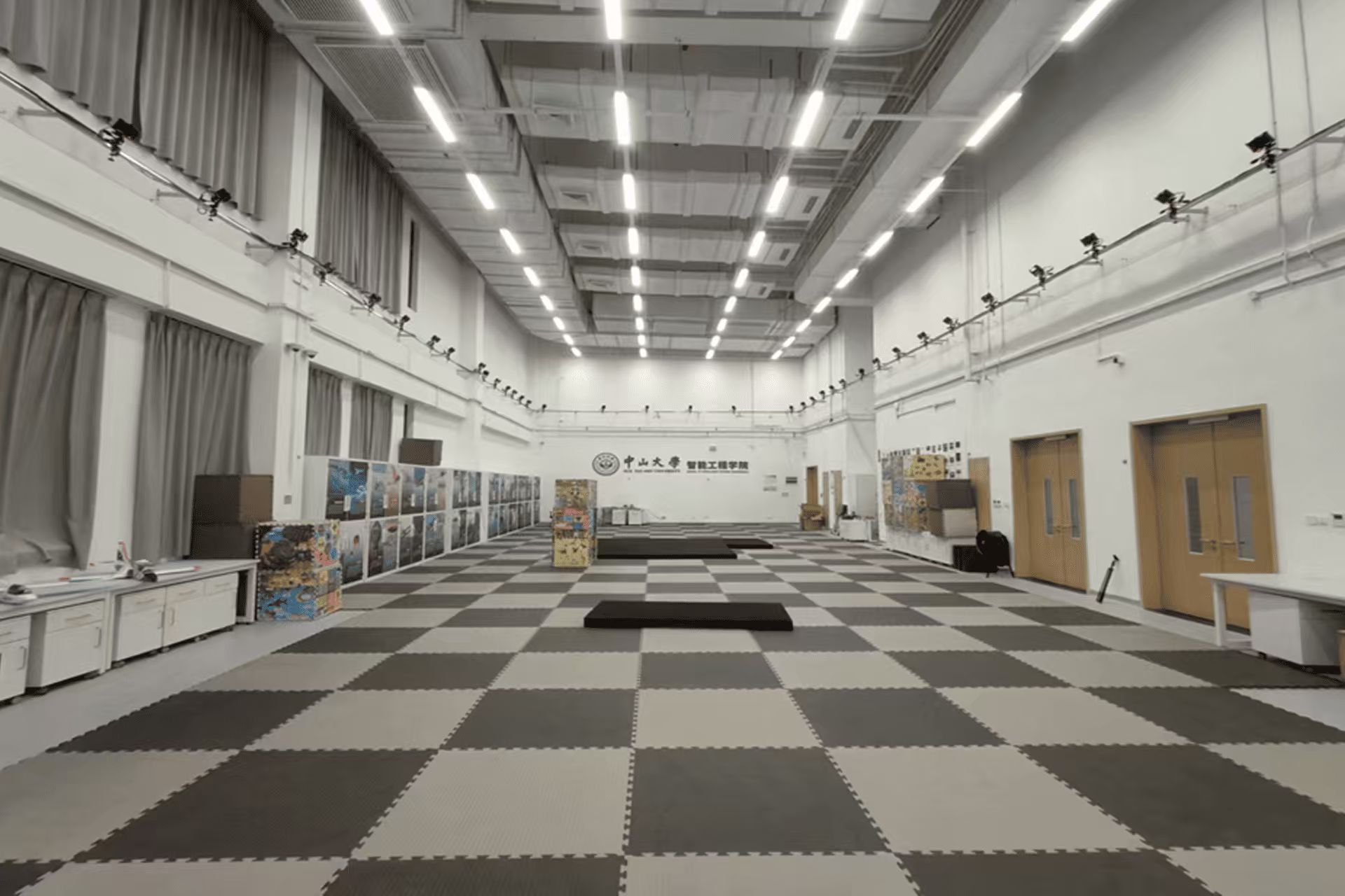 非凸空间助力高校实验室建设，促进产学研融合